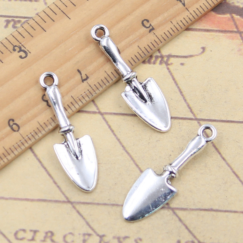 20 piezas de dijes con forma d - Vintage Fashion Finds reseña y precio